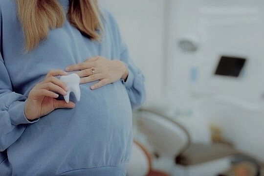 Как сохранить зубы во время беременности?