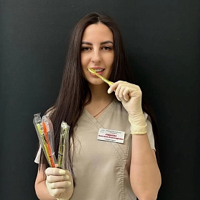 Как правильно выбрать зубную щетку?